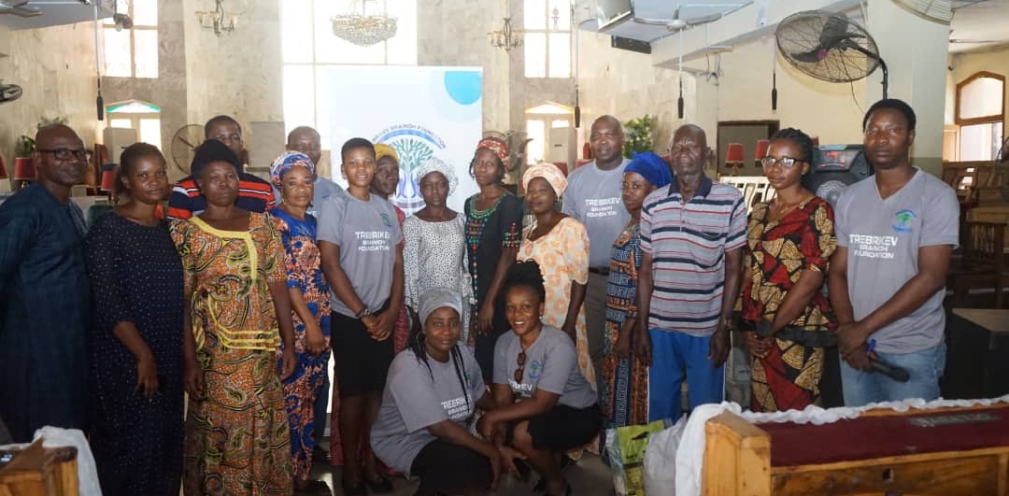 December Christmas Gifts to People in Agege Zone, Lagos State